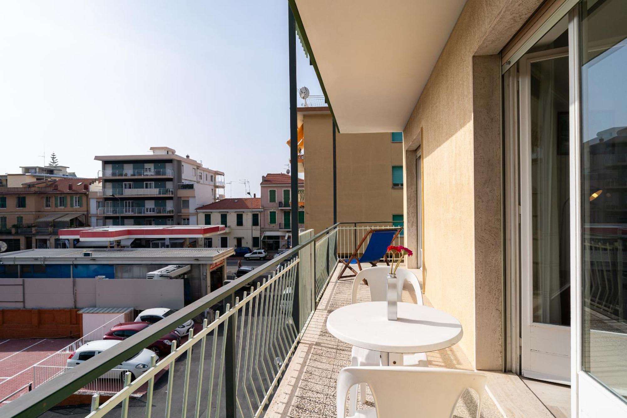 Casa Silvia - Central - Terrace - Wifi Bordighera Ngoại thất bức ảnh