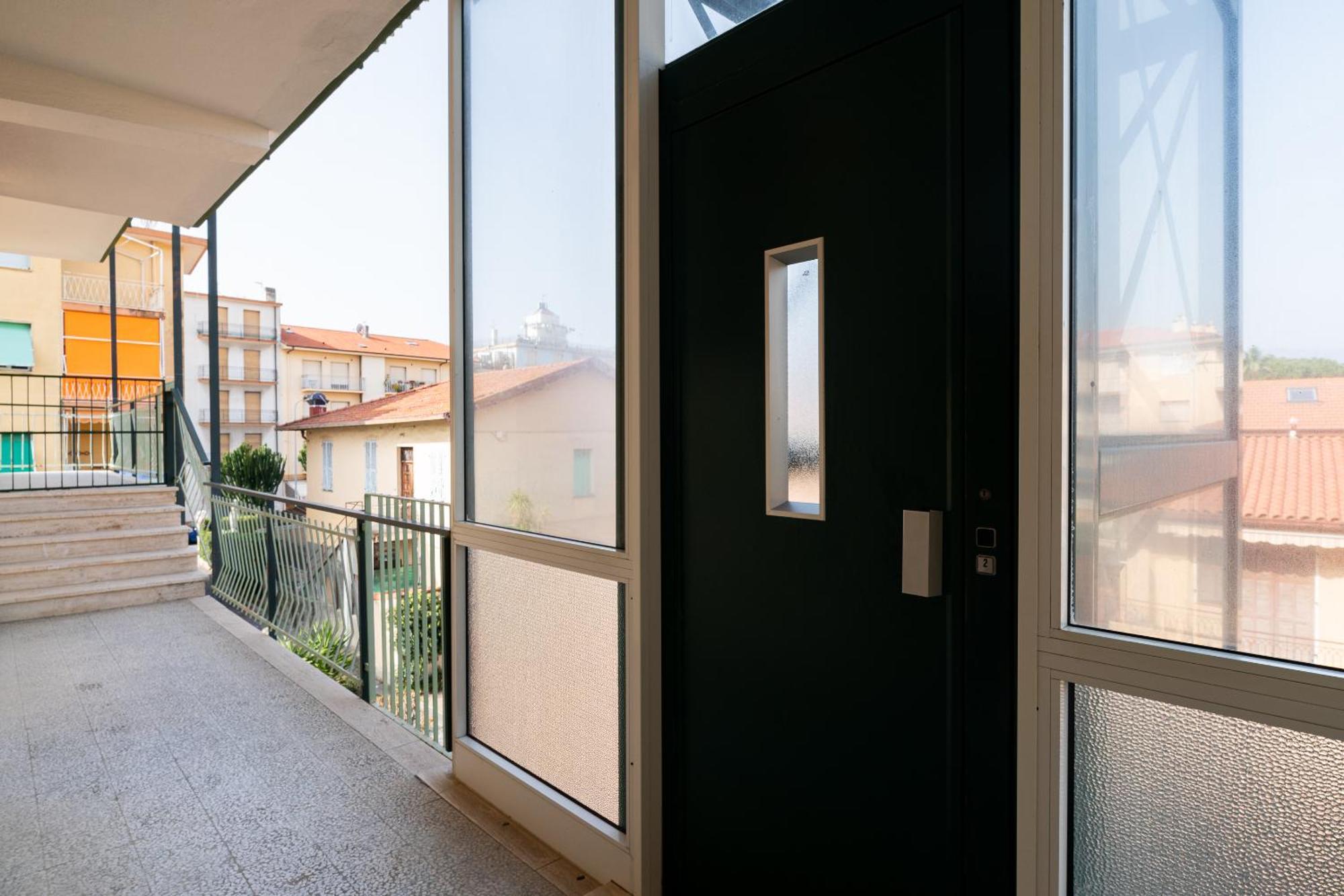 Casa Silvia - Central - Terrace - Wifi Bordighera Ngoại thất bức ảnh