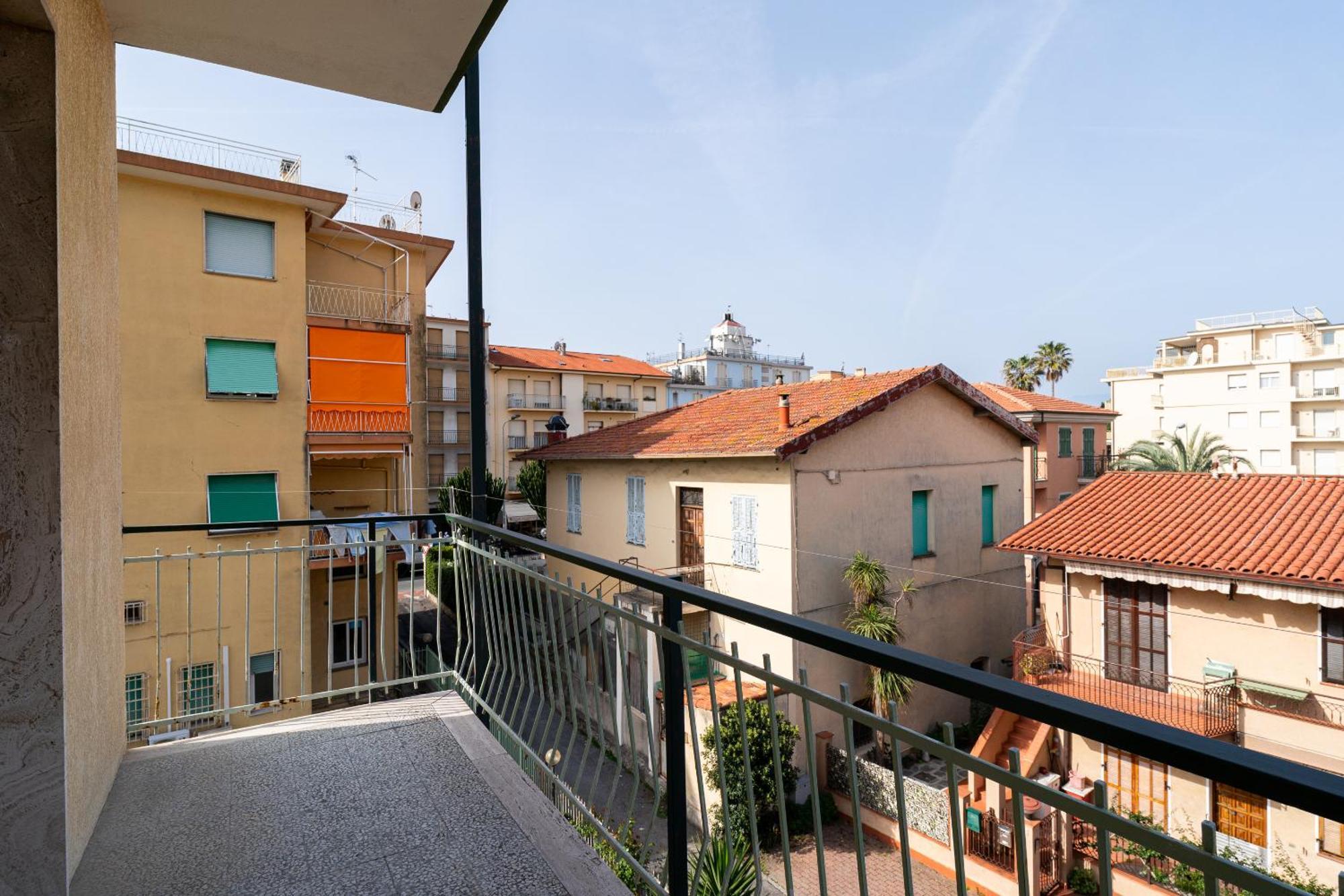Casa Silvia - Central - Terrace - Wifi Bordighera Ngoại thất bức ảnh